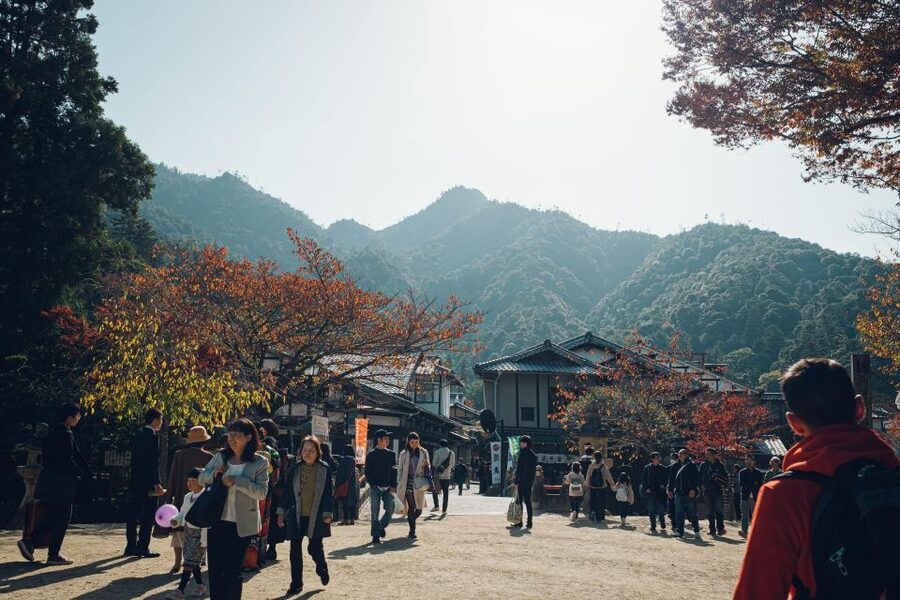 Hiroshima to Miyajima: Private Custom Tour with Ferry Ride - Quiet lanes, temples, and local corners