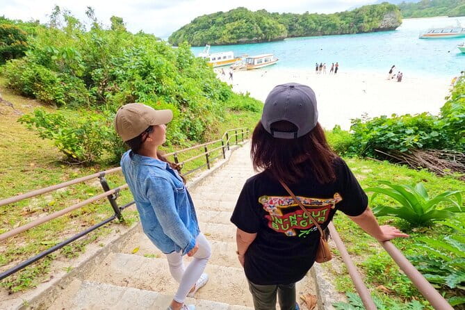Ishigaki Island Private Tour by English Native Speaker - Kabira Bay: the famous view with a practical limit