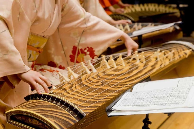 Japanese Traditional Music Show in Tokyo - Who should book Zakuro Show?