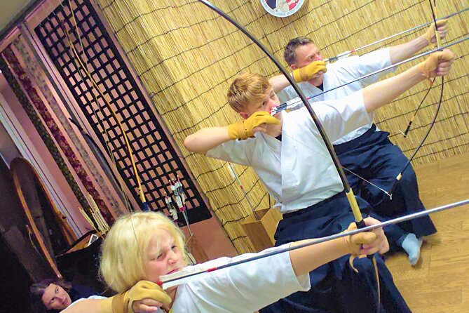 Japanesel Archery Experience HIROSHIMA CASTLE SHARAKU - Why kyudo feels different from ordinary archery