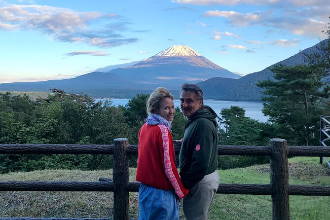 Johnny's Exclusive: Mt. Fuji Adventure from Kawaguchiko - Aokigahara forest and the Dragon Cave