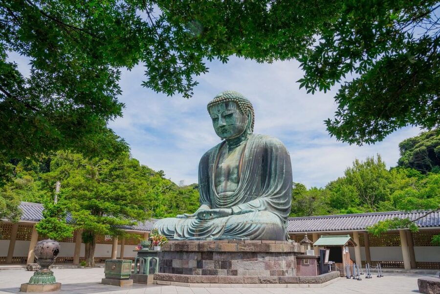 Kamakura: Private Guided Walking Tour with Local Guide - Hase-dera’s gardens and seasonal hydrangeas