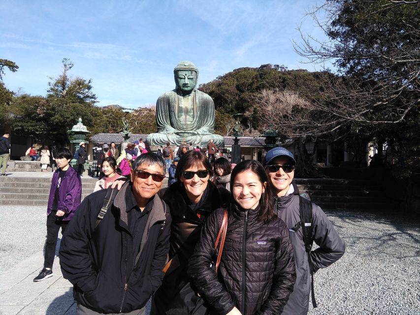 Kamakura: Private Guided Walking Tour with Local Guide - Washing money at Zeniarai Benten Shrine