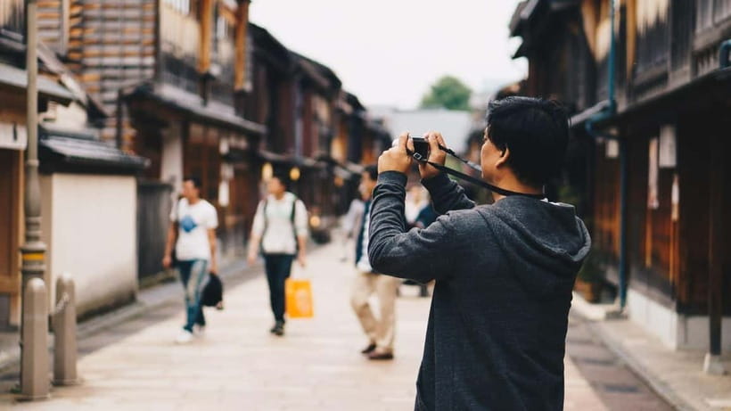 Kanazawa: City Highlights & Hidden Gems Private Walking Tour - Key points at a glance