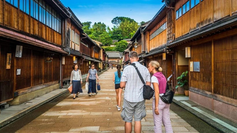 Kanazawa: City Highlights & Hidden Gems Private Walking Tour - Nagamachi Samurai District and the quieter side of history