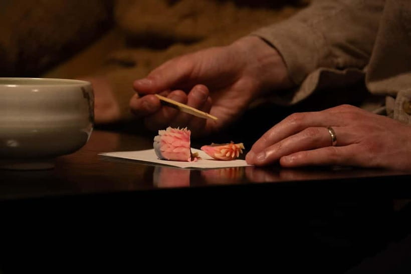 Kanazawa: Kenrokuen Tea Ceremony Experience - What the one-hour format delivers