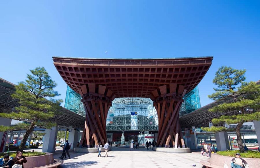 Kanazawa Private/Group Walking Tour: Local & Major Highlight - Oyama Shrine and the meeting of Shinto and Buddhism