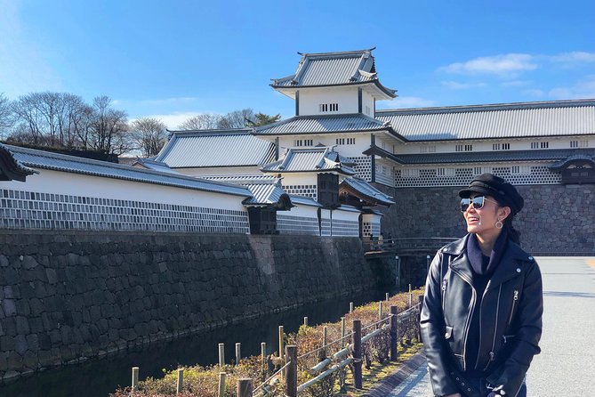 Kanazawa Private Tour with a Local – Highlights & Hidden Gems - Higashi Chaya, teahouses and geisha culture