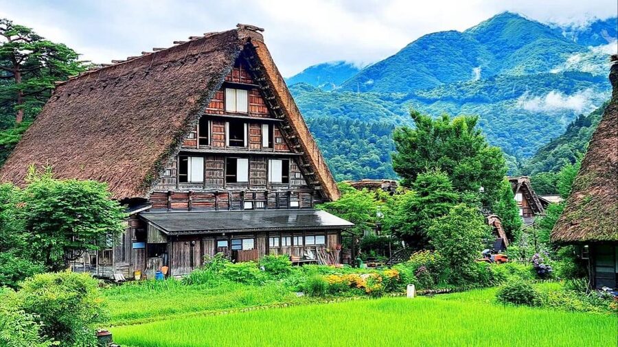 Kanazawa/Takayama: Shirakawago & Takayama Private Day Tour - The final 25-minute stop needs clarification