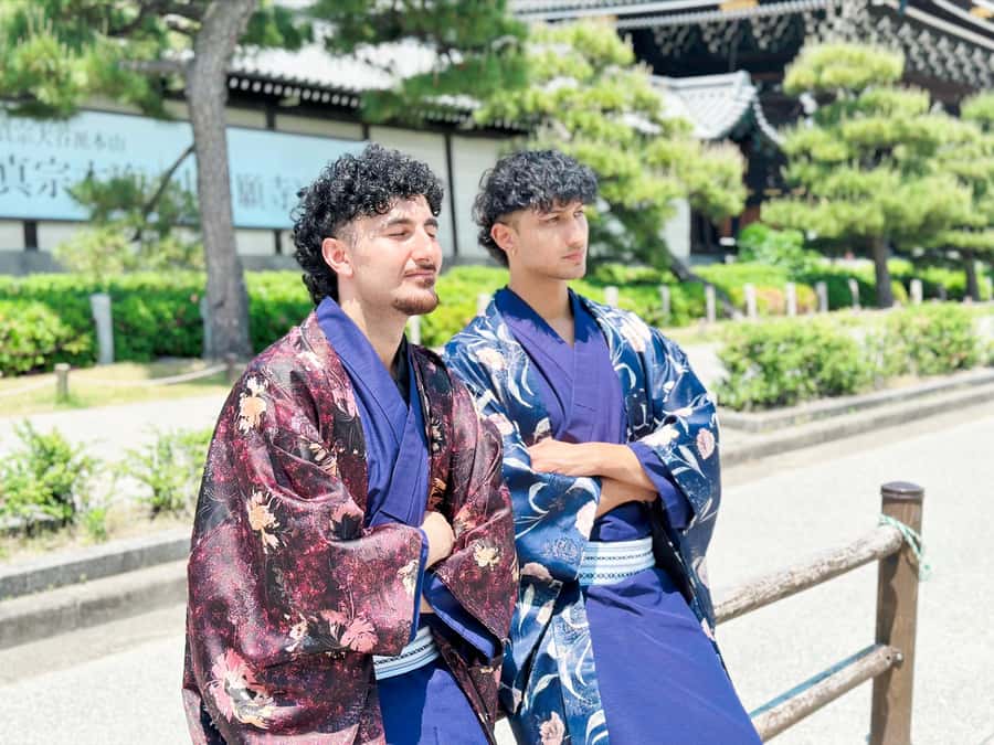 Kanazawa:Traditional Experience -kimono rent at wargo - Walking to Kenrokuen and nearby sights