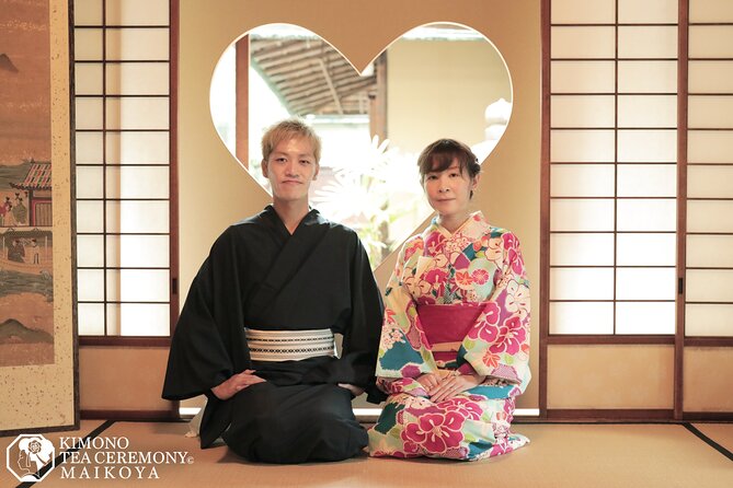 Kimono Tea Ceremony at Kyoto Maikoya, NISHIKI - Who will enjoy this most?