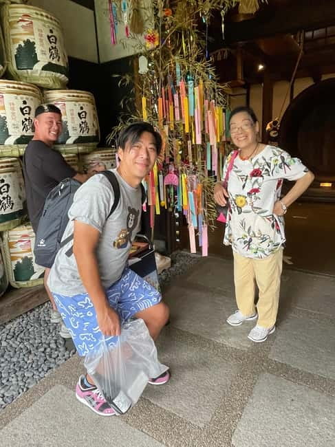 Kobe: Guided Sake Breweries Tour with Tastings - Kobe Shushinkan and the Fukuju approach
