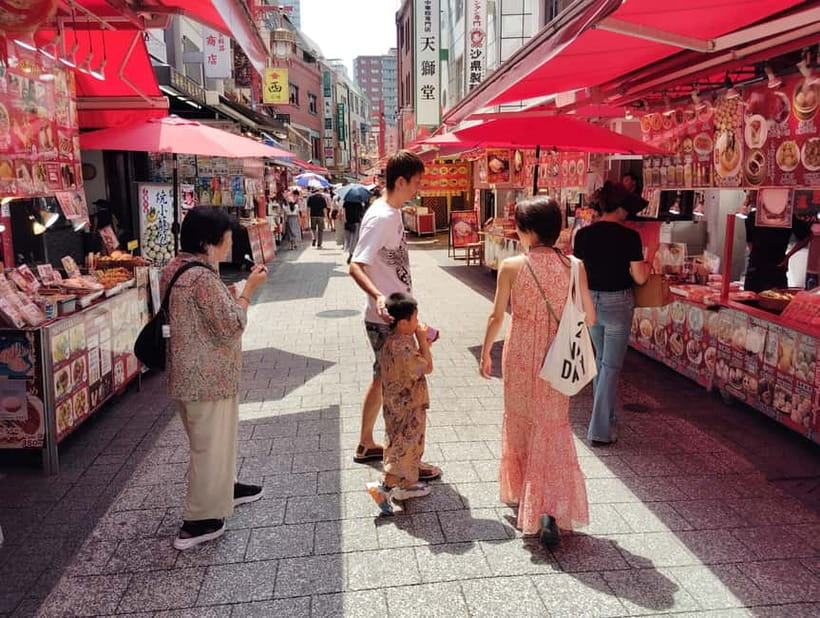 Kobe: Kobe City Highlights Guided Tour - Shrine, Port, Tower - Meriken Park and Kobe’s open waterfront