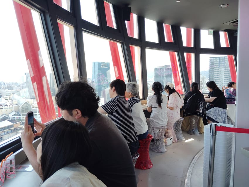Kobe: Kobe City Highlights Guided Tour - Shrine, Port, Tower - Port Tower: the optional final climb