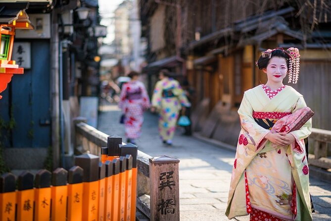 Kyoto 8hr Private Tour with Government-Licensed Guide - How the private format changes a Kyoto sightseeing day