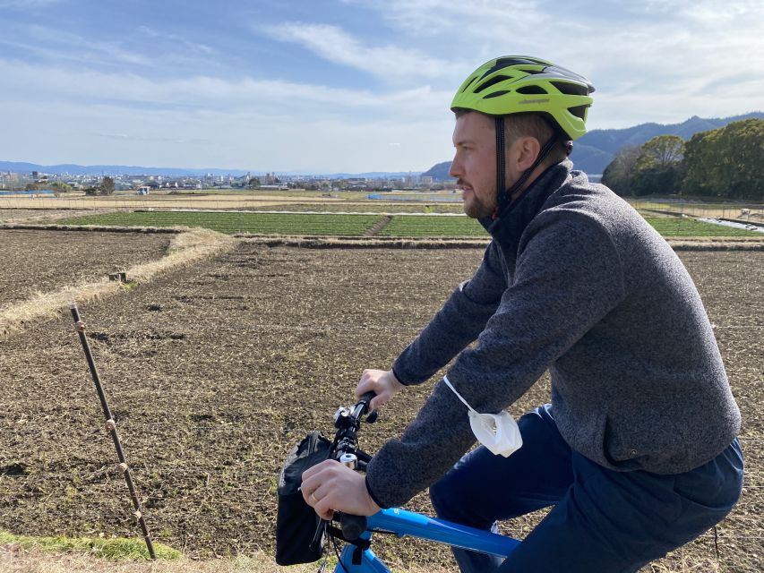 Kyoto: Afternoon Bamboo Forest and Monkey Park Bike Tour - The guides are a major part of the value