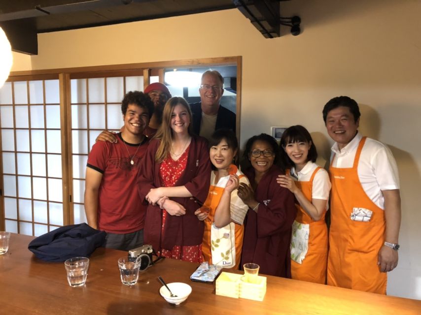 Kyoto: Afternoon Japanese Izakaya Cooking Class - The first cooking round