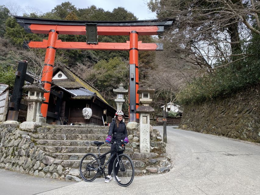 Kyoto: Arashiyama Bamboo Forest Morning Tour by Bike - Rice fields, homes, and quiet backstreets