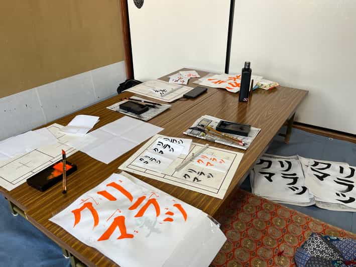Kyoto: Calligraphy class at Buddhist temple in city center - Why this Kyoto calligraphy class feels different