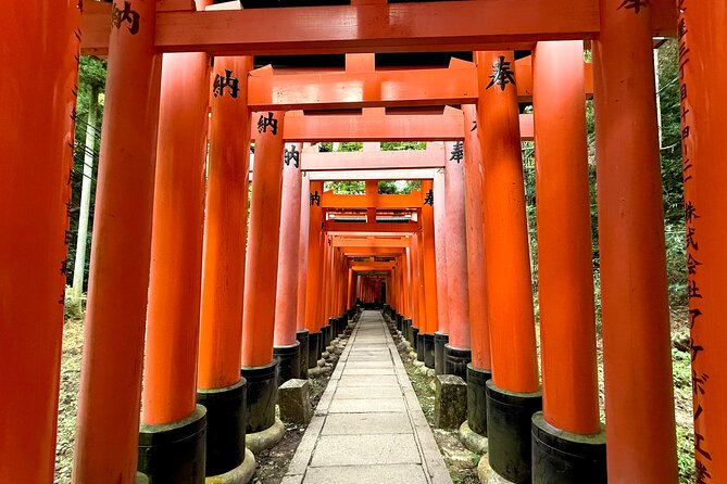 Kyoto Early Bird English Tour: Fushimi-Inari and Arashiyama - Tenryu-ji and its Zen garden