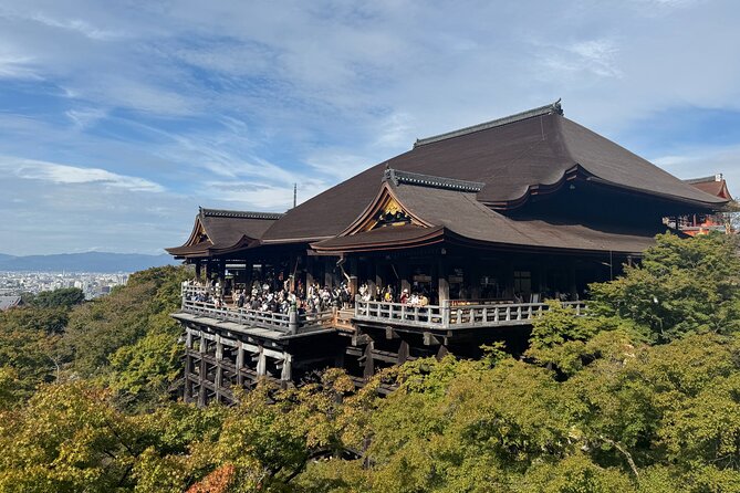 Kyoto Early Bird English Tour: Fushimi Inari & Gion(Private opt) - Yasaka Pagoda supplies the classic photo stop