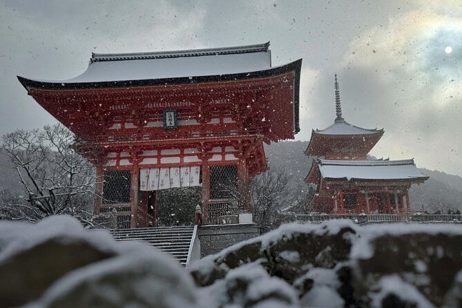 Kyoto Early Bird English Tour: Fushimi Inari & Gion(Private opt) - Yasaka Koshin-do adds color and local custom