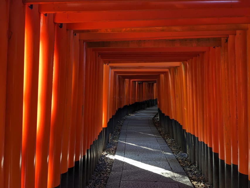 Kyoto: Early Morning Fushimi Inari Shrine - Beat the Crowds - What the guides add to the experience