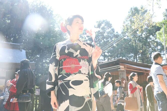 Kyoto:Family-Friendly Kimono & Yukata Experience at WARGO - Exploring Gion in traditional clothing