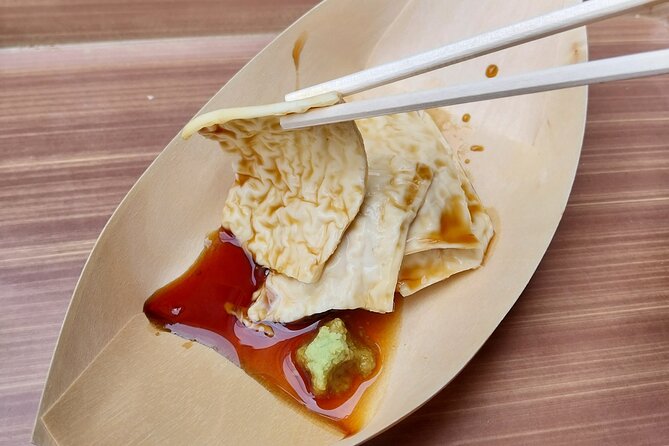 Kyoto Food Tour of 10 Tastings with Wagyu, Mochi & More Surprises - Okonomiyaki Served the Kyoto Way
