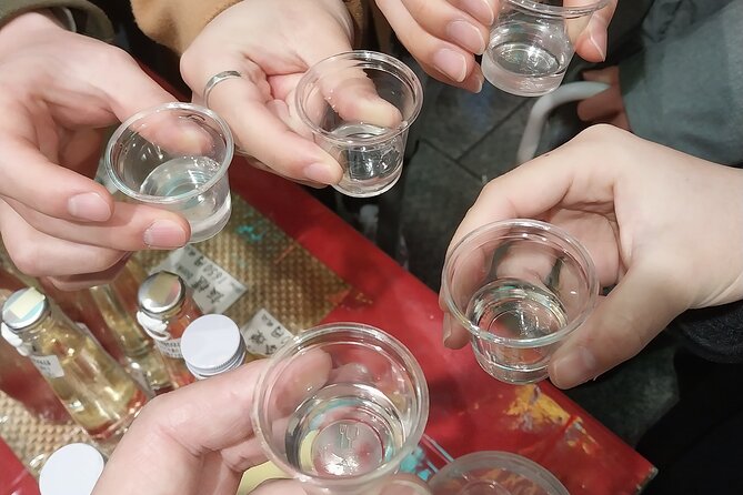 Kyoto Food Tour of 10 Tastings with Wagyu, Mochi & More Surprises - Wagyu Sushi, Mochi and the Sweet Finish