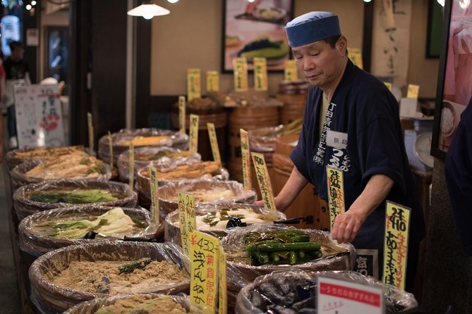Kyoto Foodie Night Tour - Nishiki Market in 25 minutes