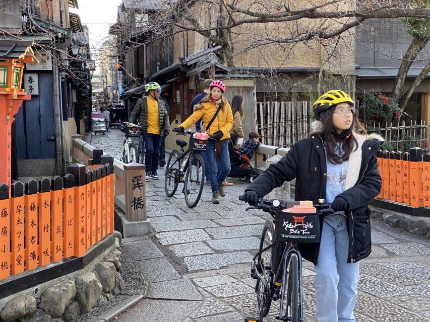 Kyoto: Full-Day City Highlights Bike Tour with Light Lunch - Kinkaku-ji in the changing light