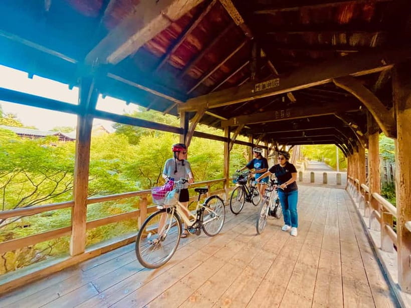 Kyoto: Fushimi Inari Shrine and Tofukuji Temple E-Bike Tour - Tofukuji Temple and a pause in the Zen garden