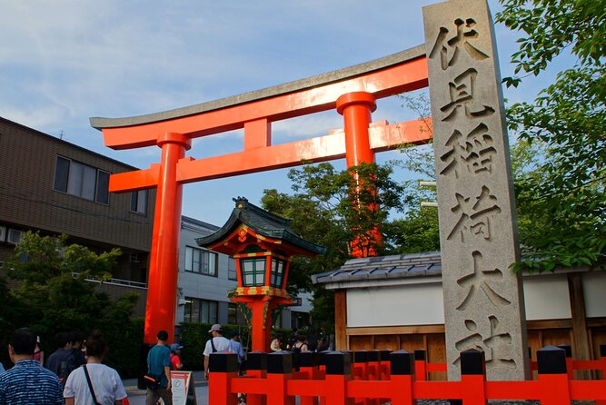 Kyoto: Fushimi Inari Shrine Walking Tour - The uphill trail and Kyoto views