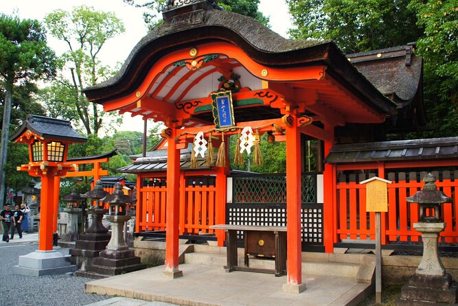 Kyoto: Fushimi Inari Shrine Walking Tour - Meeting at 6:00 pm near the shrine