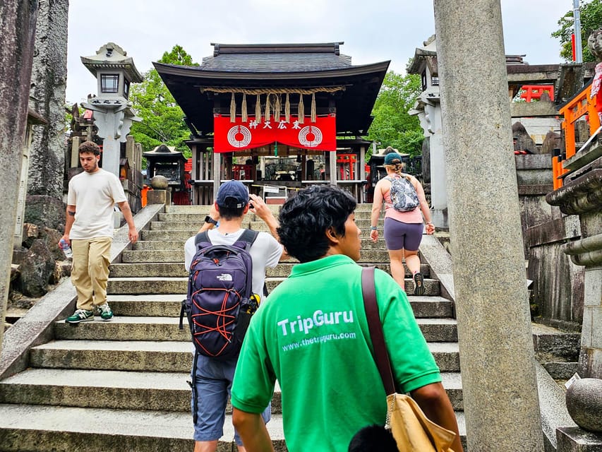 Kyoto: Fushimi Inari Taisha Guided Walking Tour - A short street-food walk after the shrine