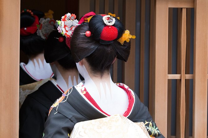 Kyoto Geisha District Walking Tour in Gion - Daylight or evening, which works better?