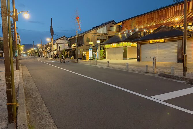 Kyoto Ghost Tour: Dark Tales, Urban Legends, Bamboo Forest Night - The subjects are darker than the title suggests