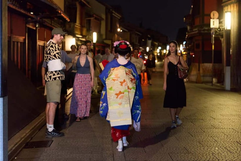 Kyoto: Gion Geisha District Walking Tour - Stories of Geisha - Starting at Ben’s Cookies Kyoto Shijo