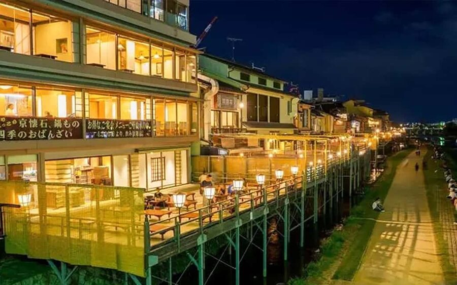 Kyoto: Gion Hidden Gems & Geisha Culture Tour - Hanamikoji Street and the geisha tradition