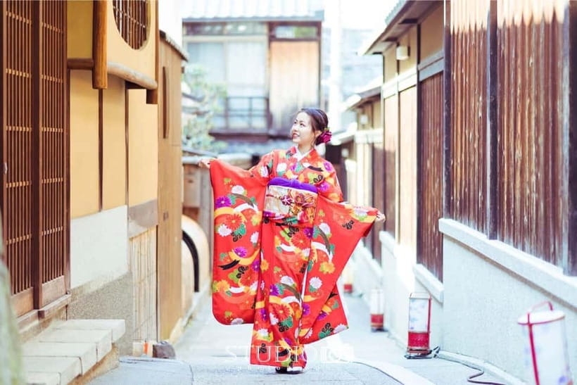 Kyoto Gion Kiyomizudera Kimono Yukata Hairstyle | Photoshoot - Getting dressed takes about an hour
