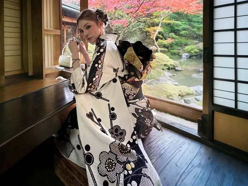 Kyoto Gion Kiyomizudera Kimono Yukata Hairstyle | Photoshoot - Add hairstyling and makeup at Kiyomizudera