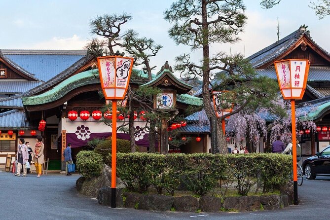 Kyoto Gion Night Walk & Geisha District Guided Tour - What makes this Gion walk worth considering