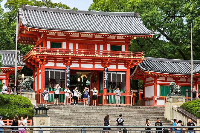 Kyoto Gion Night Walk & Geisha District Guided Tour - Guide quality makes or breaks the evening