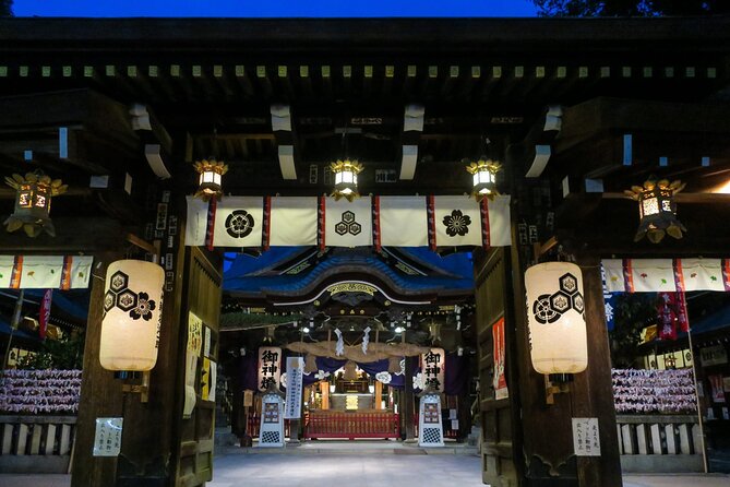 Kyoto: Gion Night Walking Tour with Geisha Insight - From old Gion to Shijo-Kawaramachi
