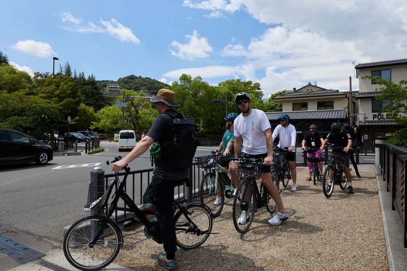 Kyoto: Hidden Gems E-Bike Tour Through Backstreets & Temples - Shimogamo-jinja and a quieter side of Kyoto
