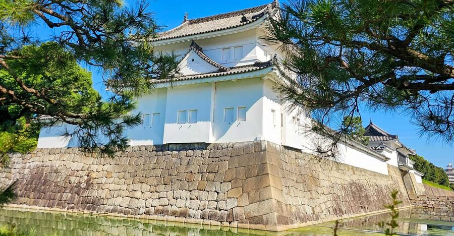 Kyoto: Imperial Palace & Nijo Castle Guided Walking Tour - Nijo Castle: shogun power in wood, gardens, and sound