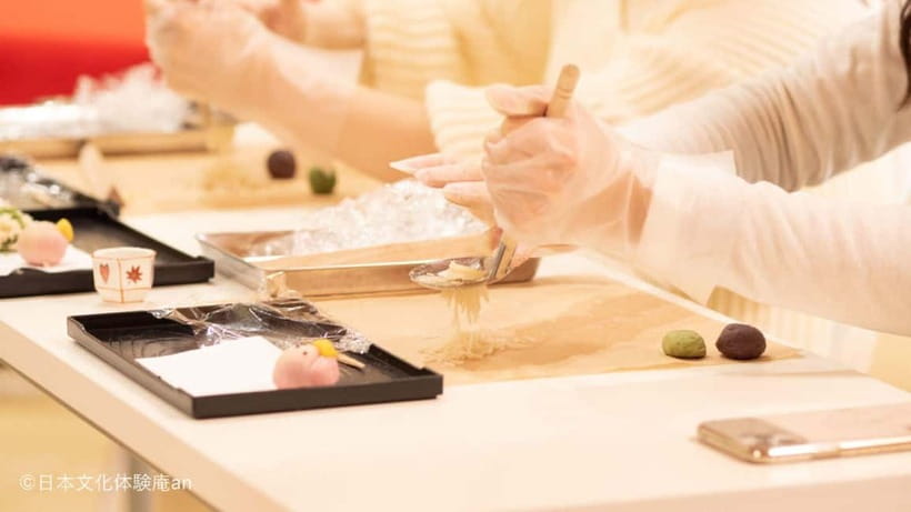 Kyoto: Japanese Traditional Sweets Making and Tea Ceremony - Key points at a glance