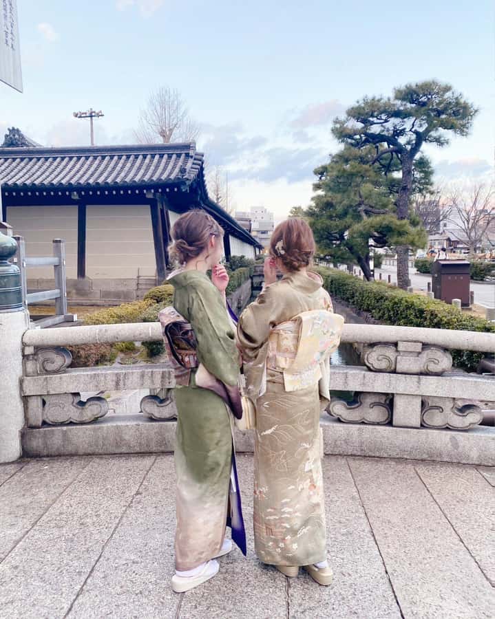 Kyoto: Kimono Rental Traditional Experience at Wargo in Gion - Getting dressed: the part that takes patience