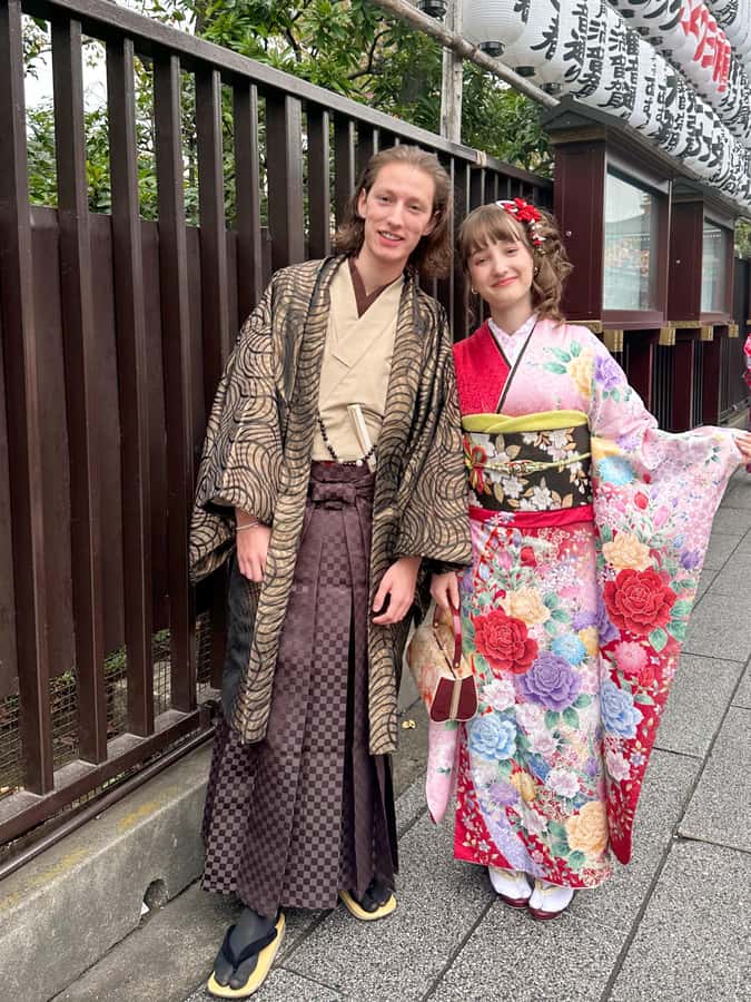 Kyoto: Kimono Rental Traditional Experience at Wargo in Gion - Choosing between the standard and premium plans
